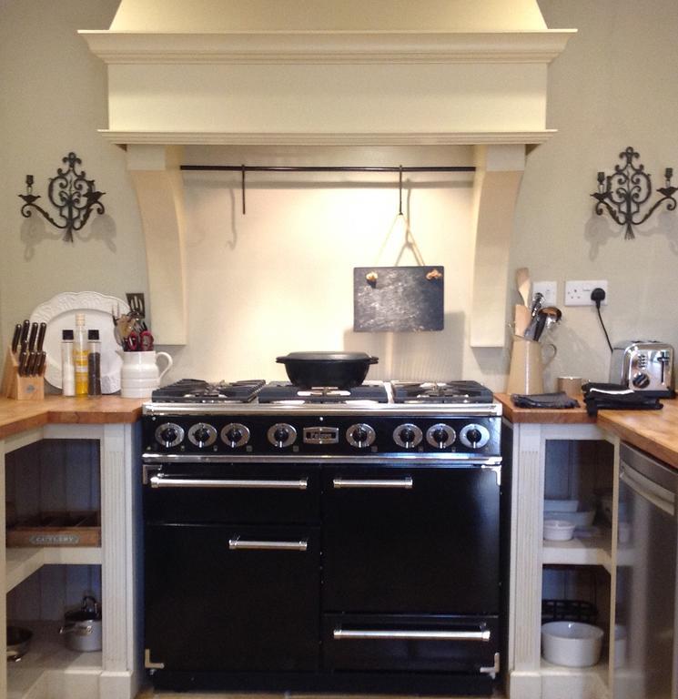 Oundle Bespoke Apartments Esterno foto