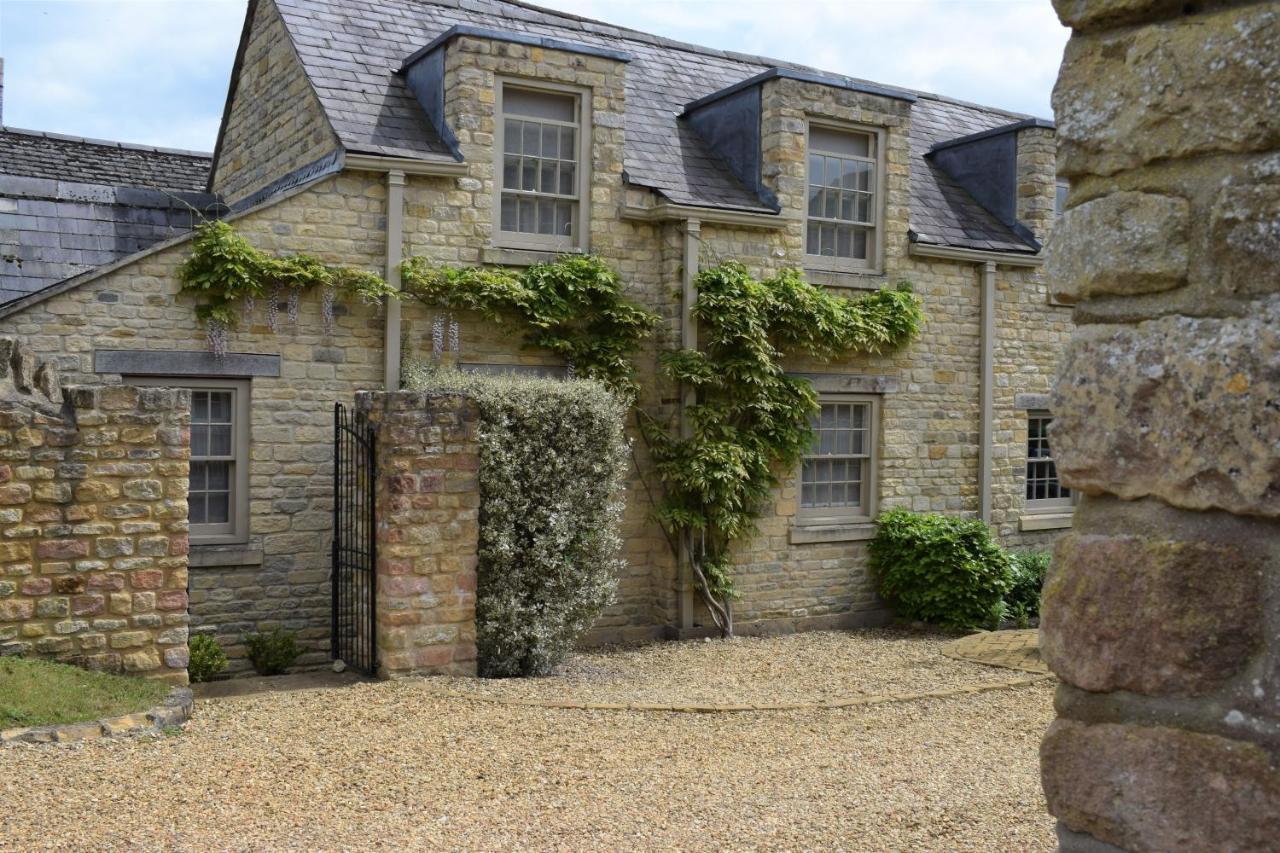 Oundle Bespoke Apartments Esterno foto