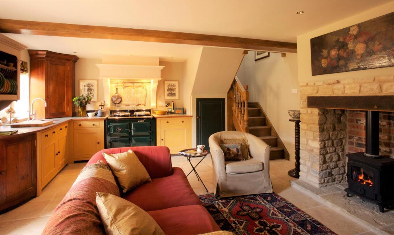 Oundle Bespoke Apartments Esterno foto